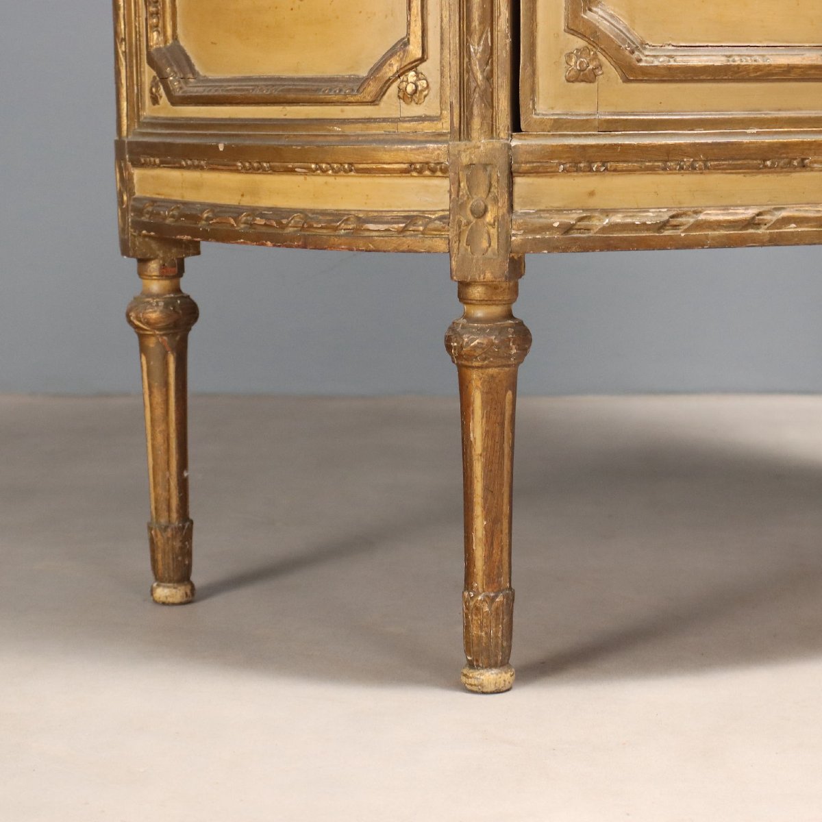 Neoclassical Display Cabinet, Late 19th-century Italy-photo-1