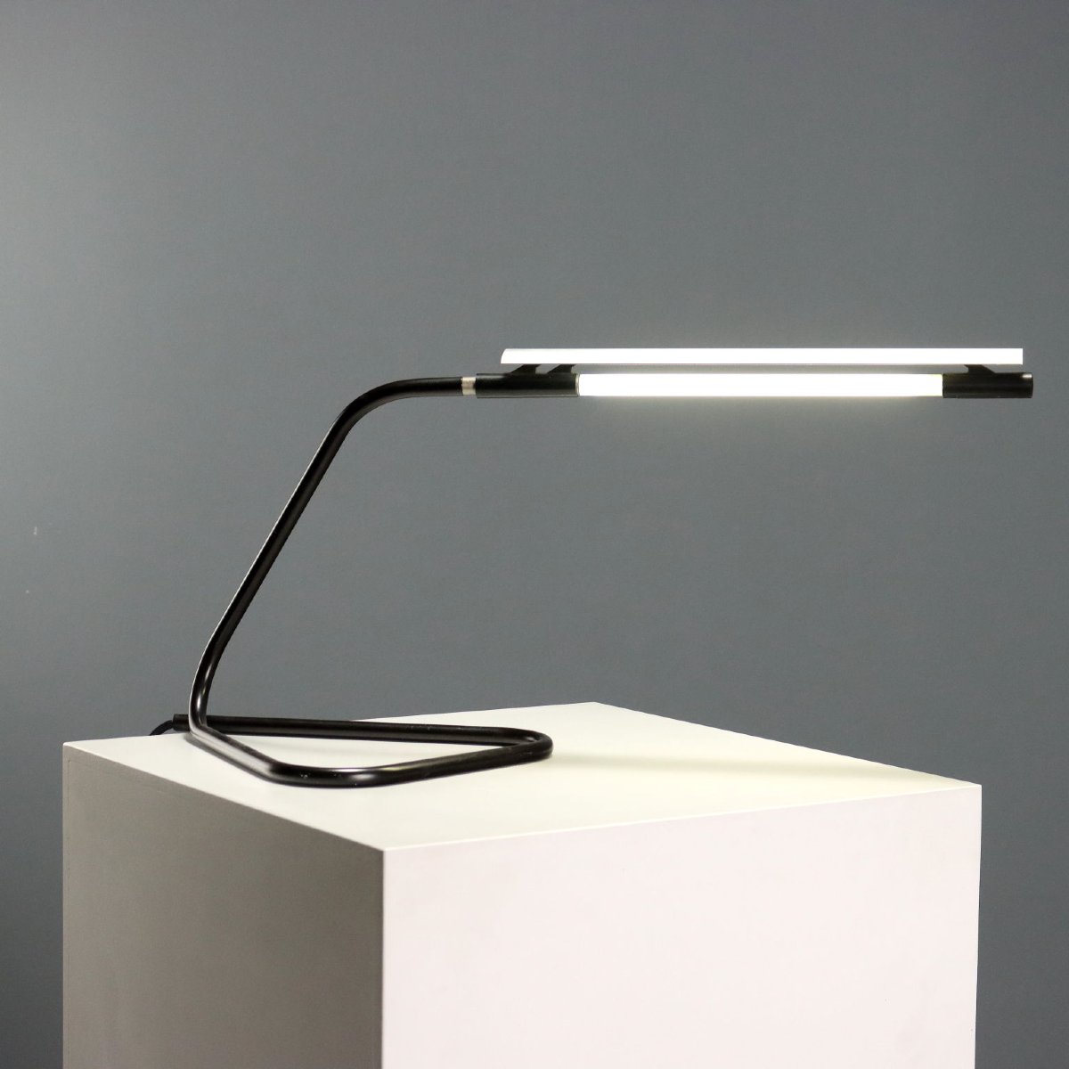 Lampe Flos 'Tubino' Vintage Design F.lli Castiglioni Années 60-70