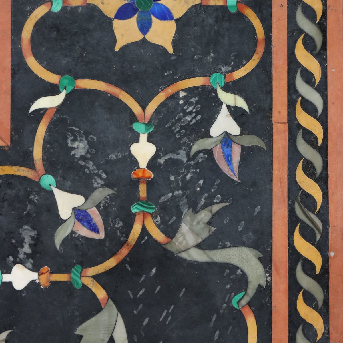 Mid-20th-century Italian Inlaid Black Marble Top-photo-3