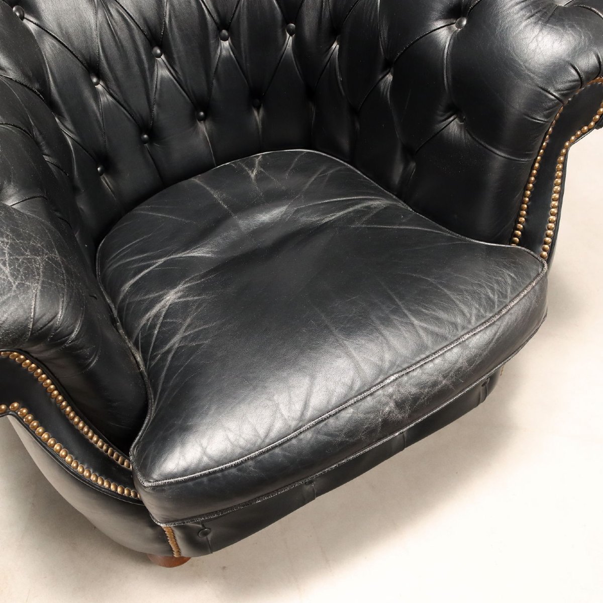 Fauteuils Chesterfield Anciens Cuir Capitonné du XXe Siècle-photo-4