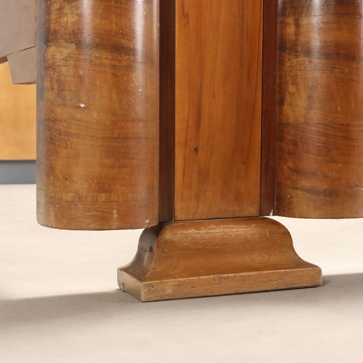 Italian Art Deco Bed In Walnut And Walnut Burl-photo-1