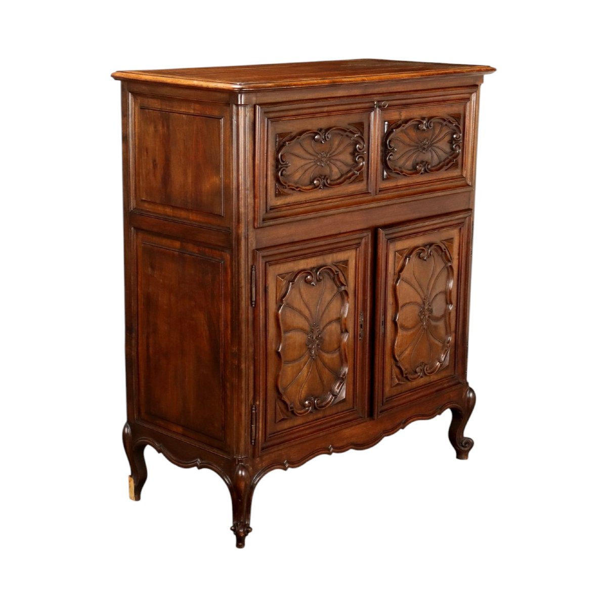 Walnut Sideboard - Piedmont, 20th Century Piedmont, 20th Century