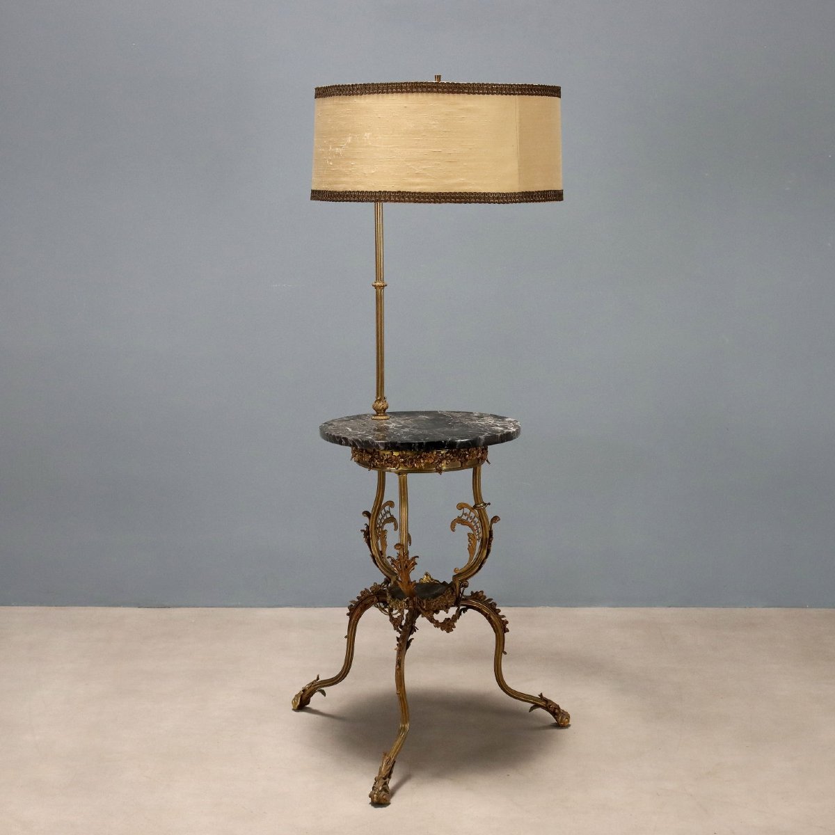 Lampadaire Ancien avec Table Basse Bronze Marbre Italie XXe Siècle