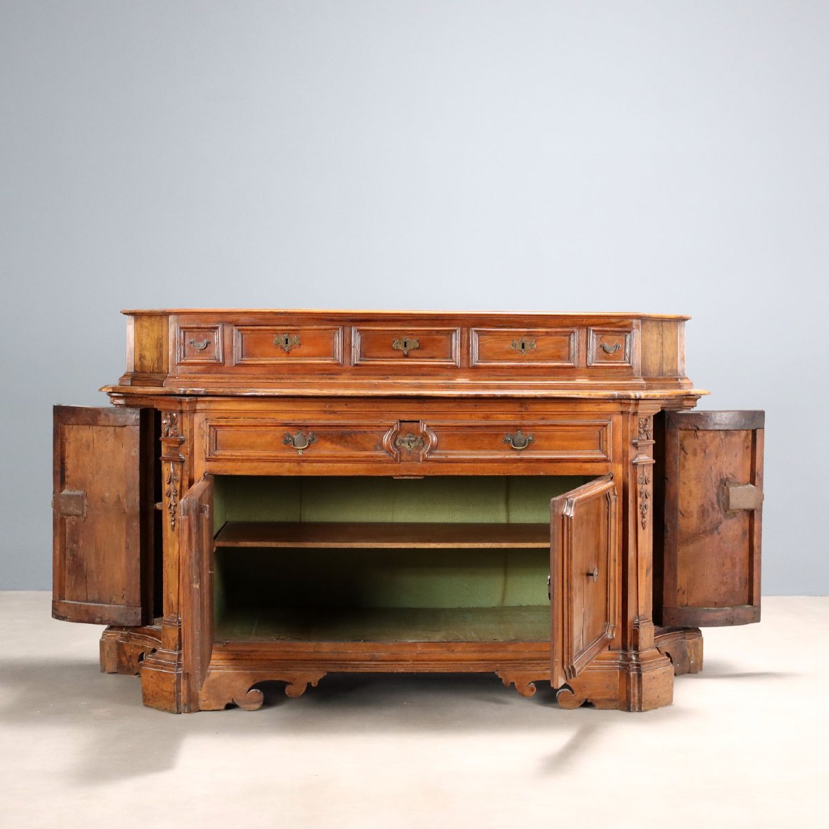 Antique Baroque Walnut Cupboard  With 5 Drawers XVII Century-photo-6