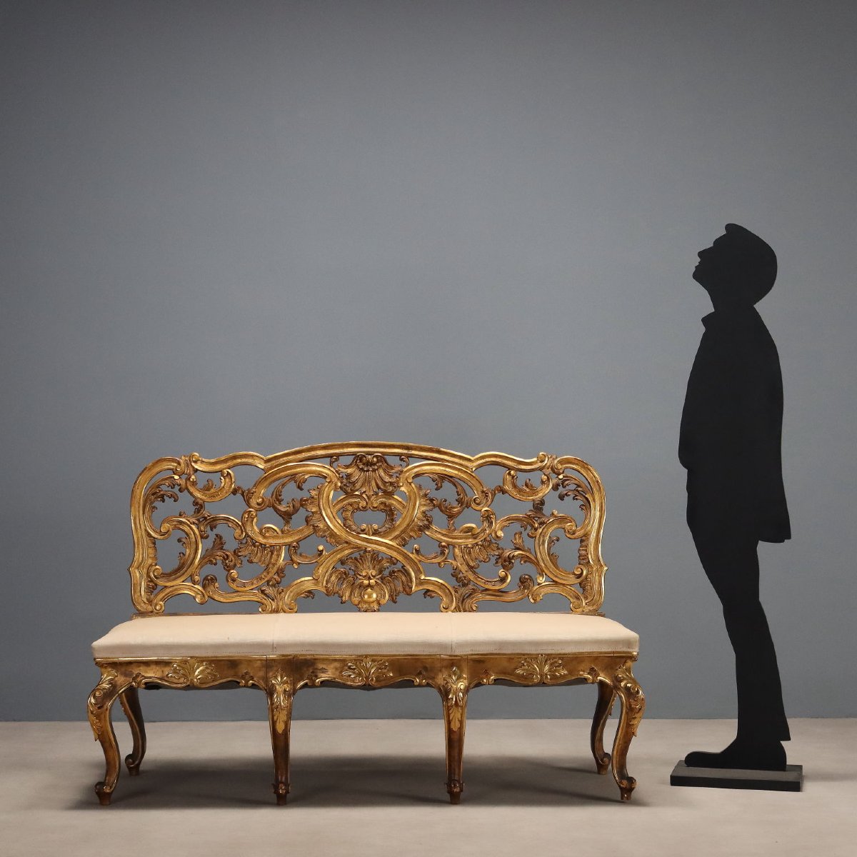 Canapé éclectique en bois sculpté et doré Italie, troisième quart du XIXe siècle-photo-2