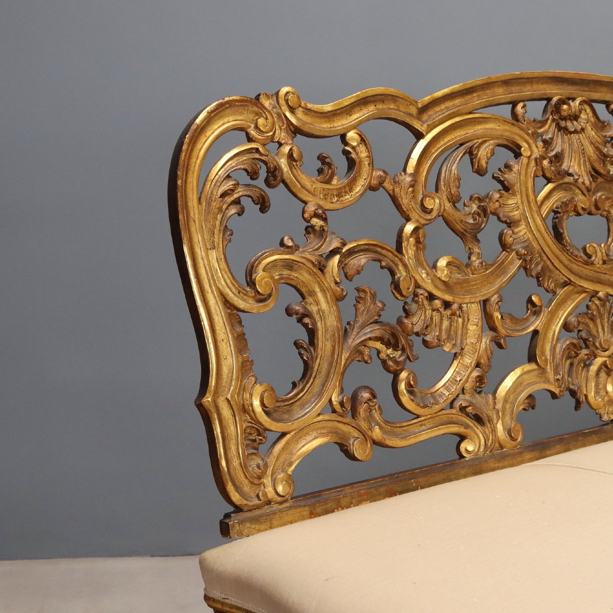 Canapé éclectique en bois sculpté et doré Italie, troisième quart du XIXe siècle-photo-5