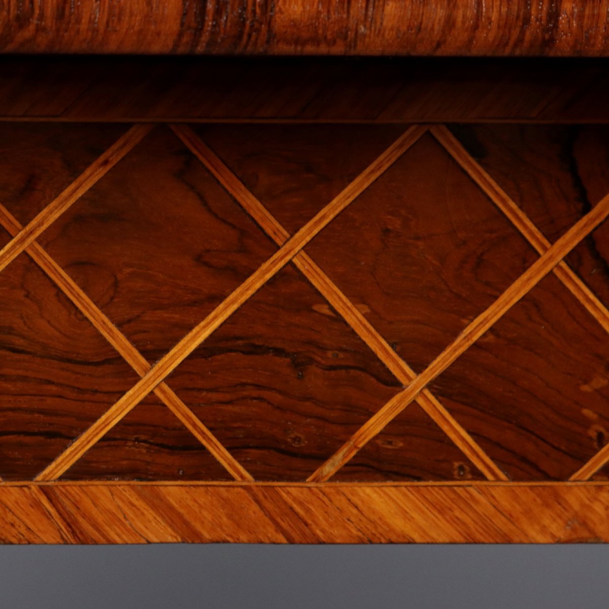 Table à Jeux Ancienne Plaquée en Differents Bois XVIIIe Siècle-photo-7