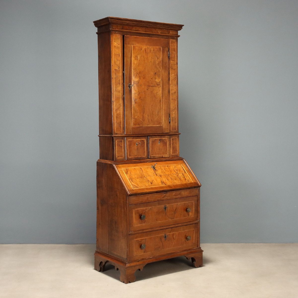 Trumeau In Walnut And Walnut Burl - Italy, 18th Century; Italy, Late 18th Century