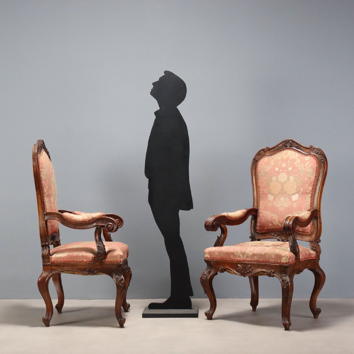 Paire de Fauteuils Louis-Philippe en Noyer Italie du milieu du XIXe siècle-photo-2
