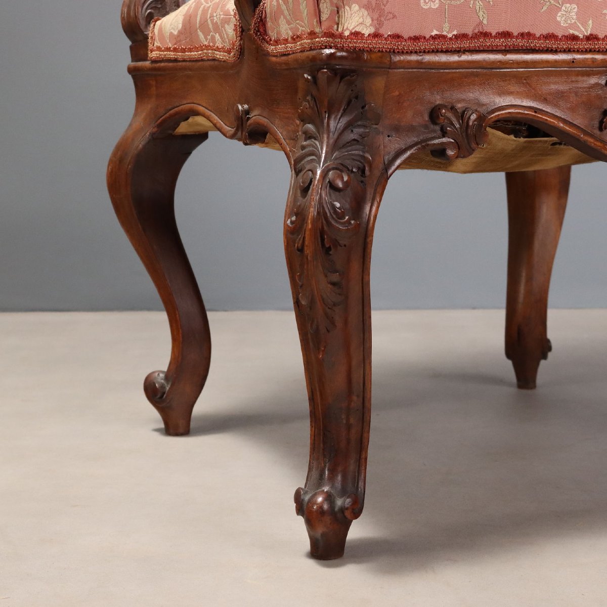 Paire de Fauteuils Louis-Philippe en Noyer Italie du milieu du XIXe siècle-photo-4