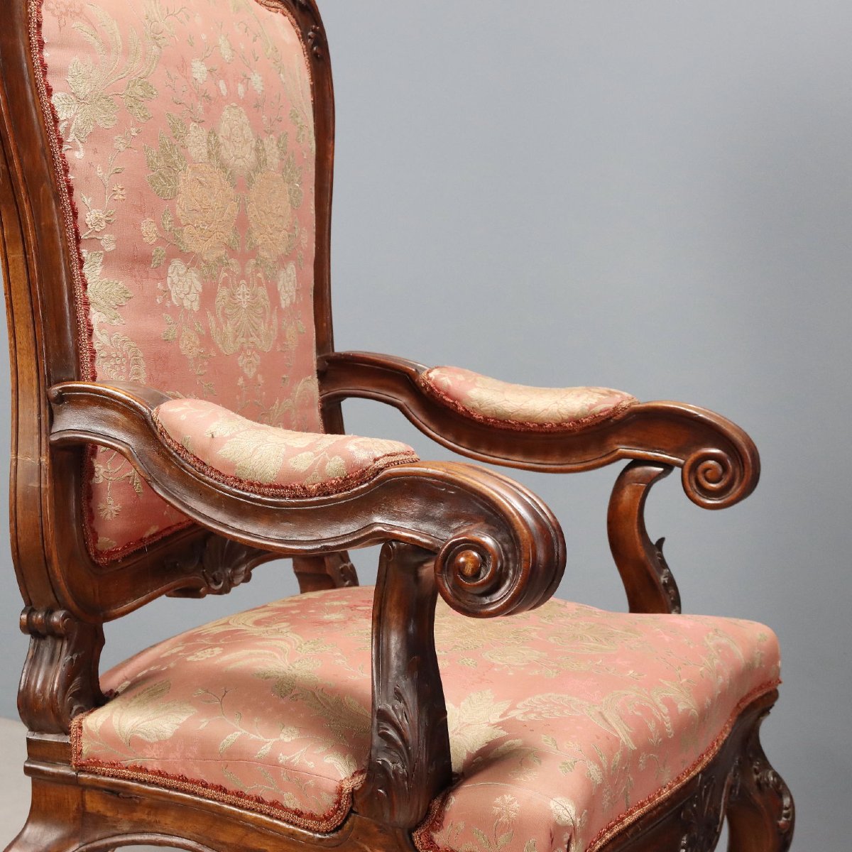 Paire de Fauteuils Louis-Philippe en Noyer Italie du milieu du XIXe siècle-photo-1