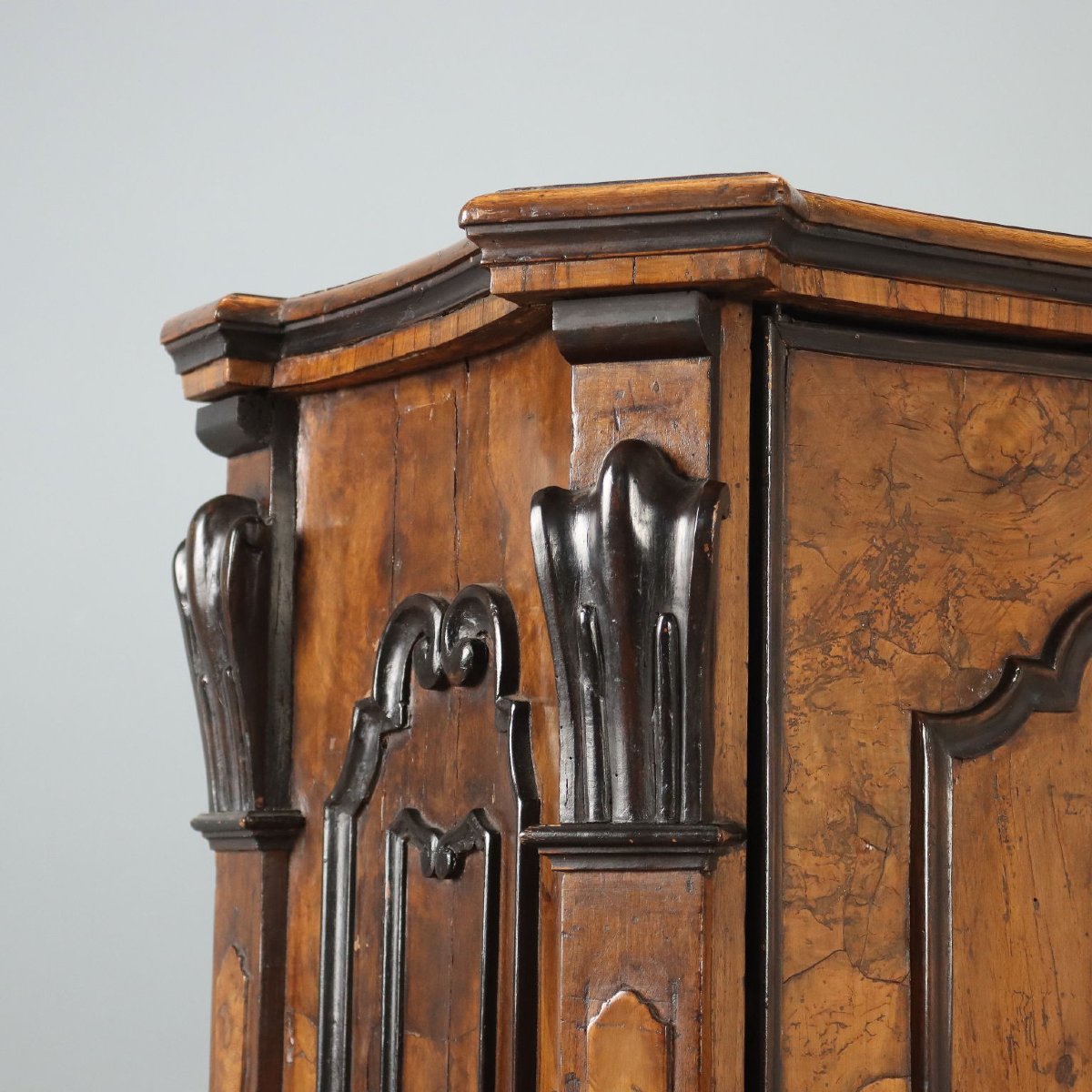 Buffet Baroque Ancien Noyer Bruyère Italie du XVIIIe Siècle-photo-1