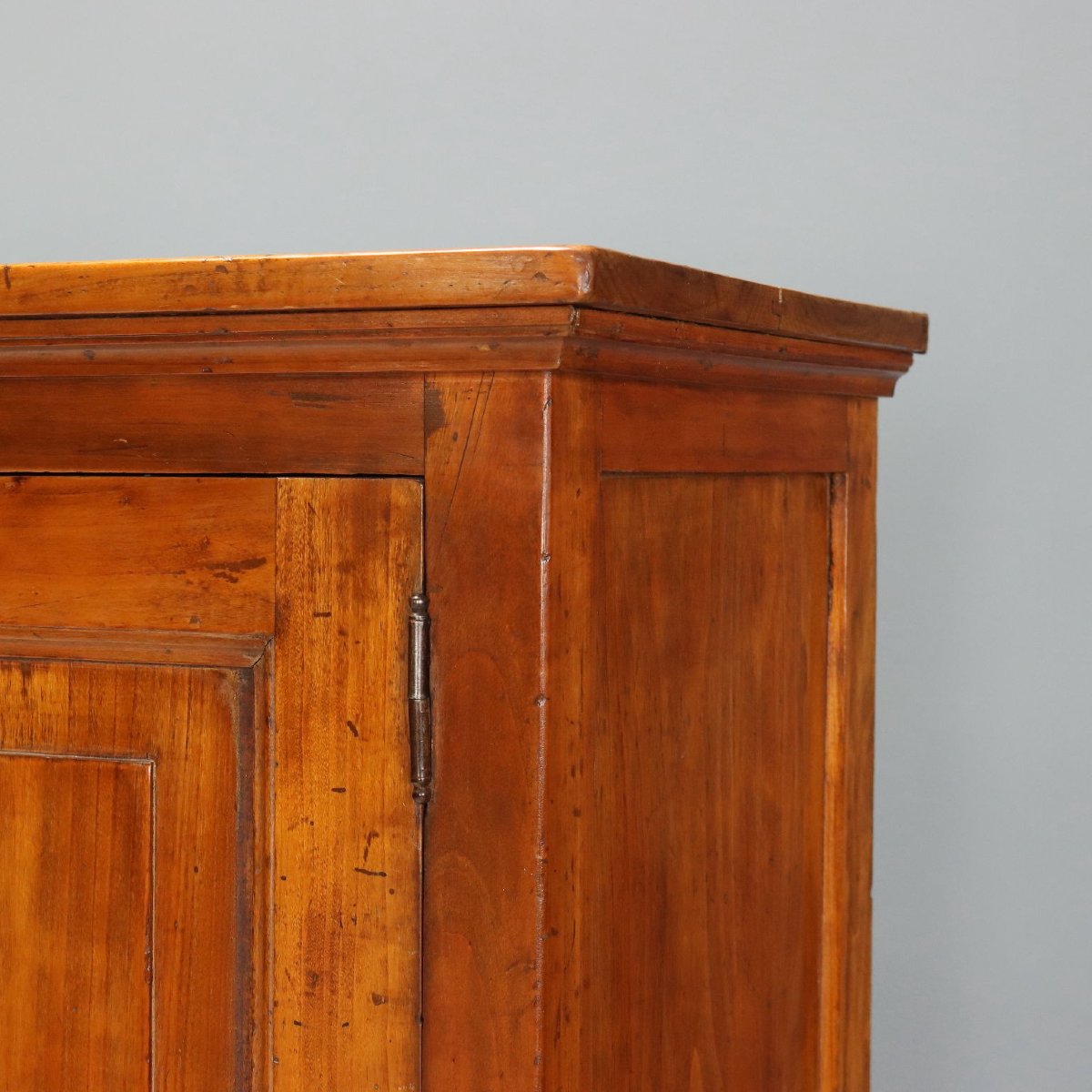 Early 19th-century Italian Directoire-style Sideboard In Walnut-stained Poplar-photo-2