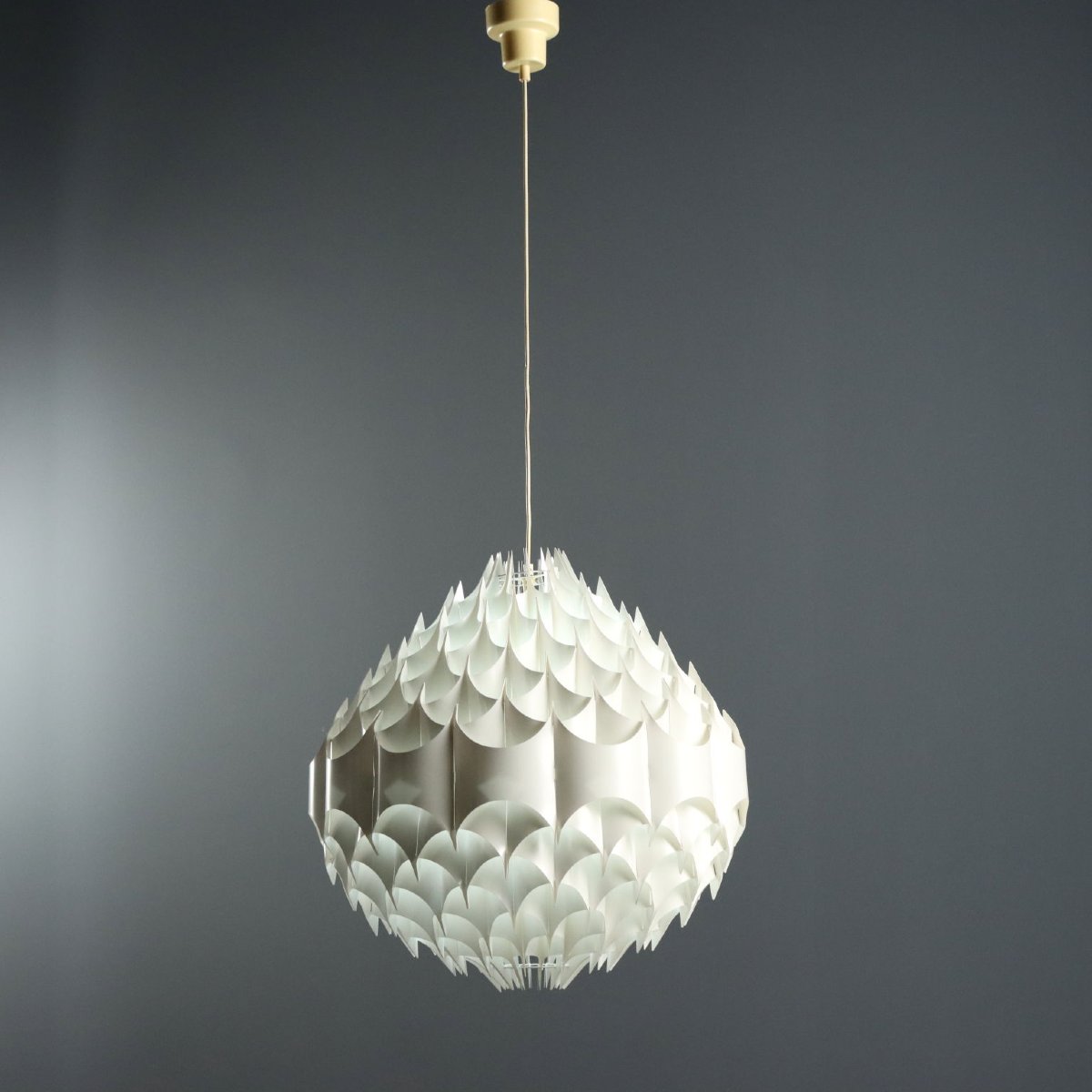 Lampe Rythmic Vest Leuchten Design Havlova Milanda Années 60-70