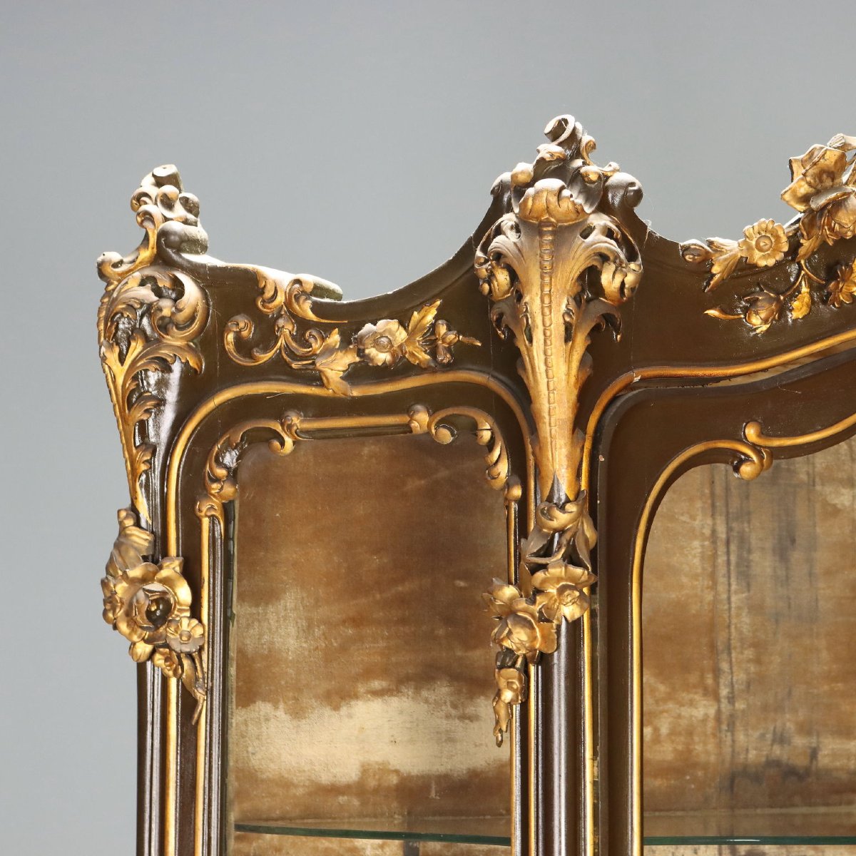 Barocchetto-style Corner Display Cabinet - Carved Wood, Italy, Late 19th Century-photo-4