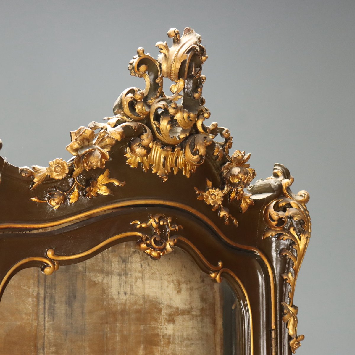 Barocchetto-style Corner Display Cabinet - Carved Wood, Italy, Late 19th Century-photo-4