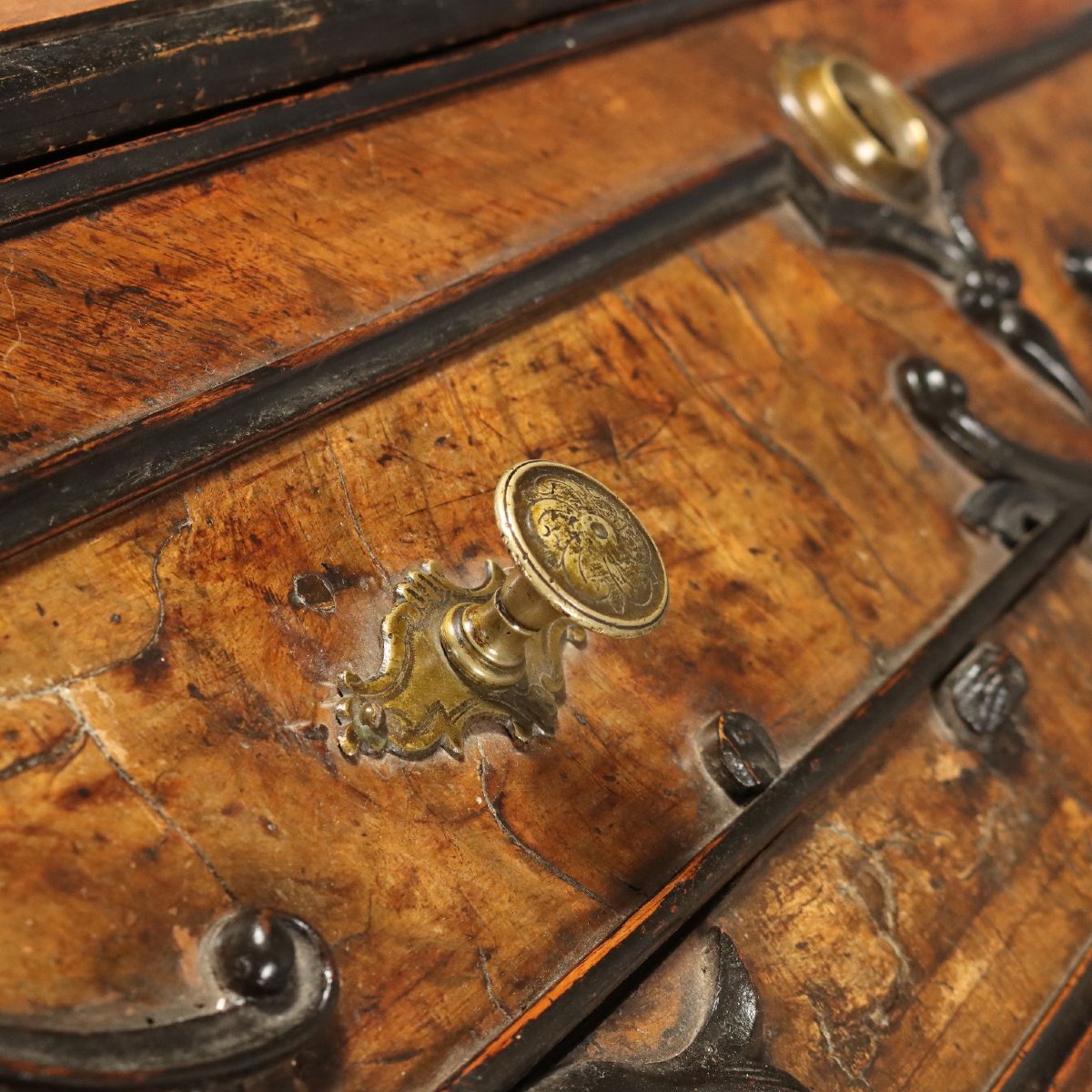 Walnut And Walnut Burl Folding Table With Ebonized Details, Lombardy, Mid-18th Century-photo-1