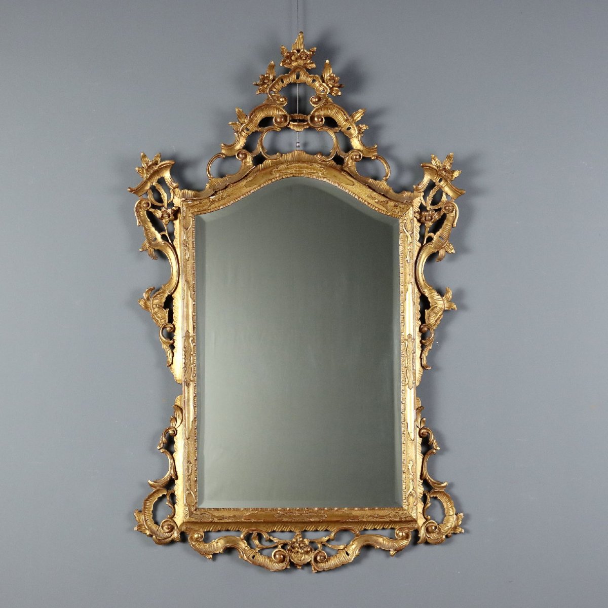 Early 20th-century Italian Barocchetto-style Gilded Wooden Mirror