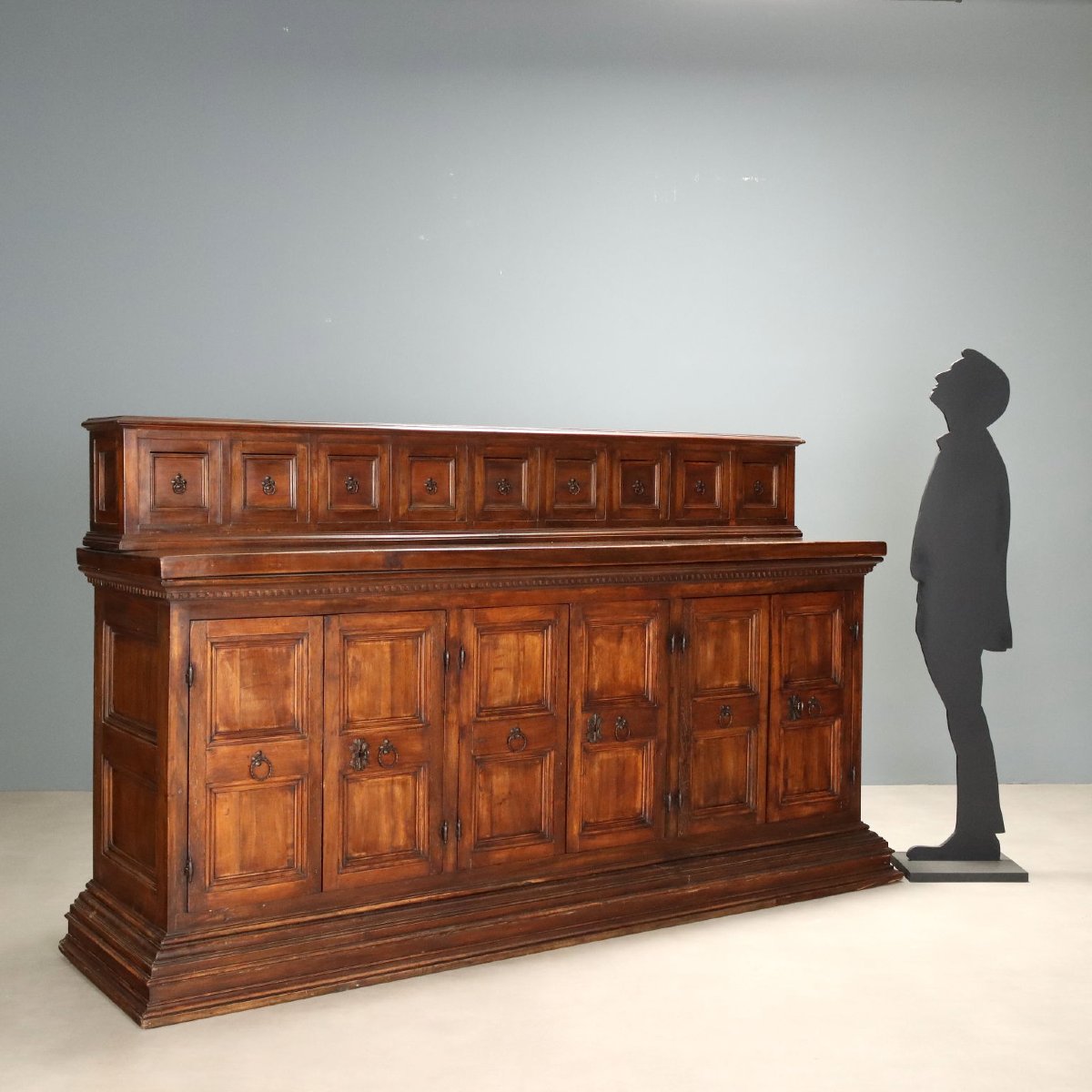 Buffet Style Baroque en Noyer et Peuplier  Italie, première moitié du XXe siècle-photo-2