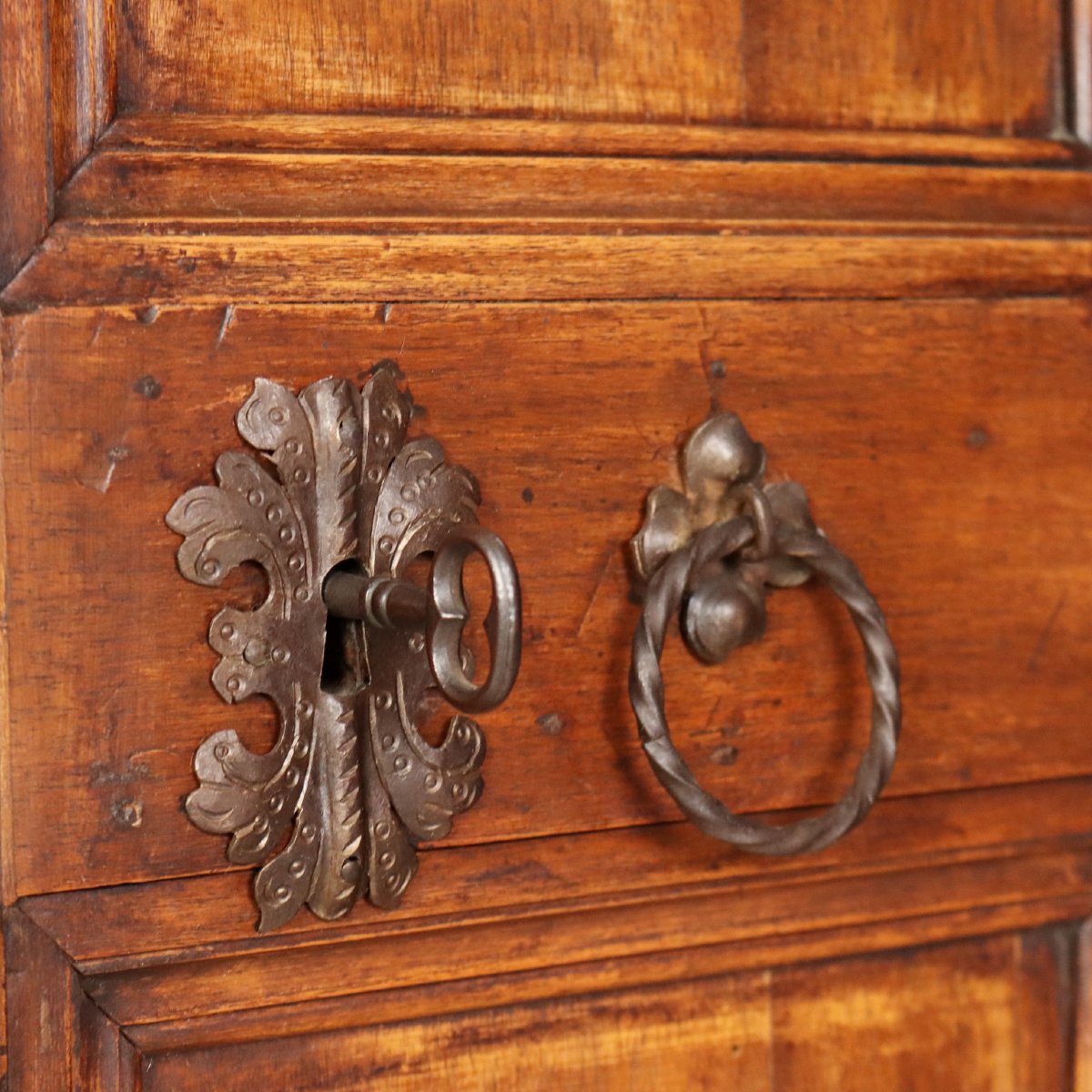 Buffet Style Baroque en Noyer et Peuplier  Italie, première moitié du XXe siècle-photo-4