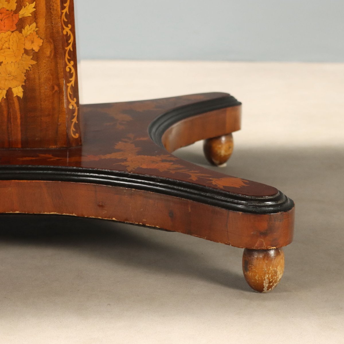 Coffee Table In Indian Rosewood And Mahogany - England, 19th Century; England, Late 19th Century-photo-1
