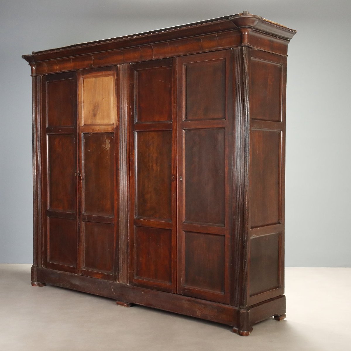 Armoire Louis-Philippe Ancienne Noyer Sapin Italie XIXe Siècle