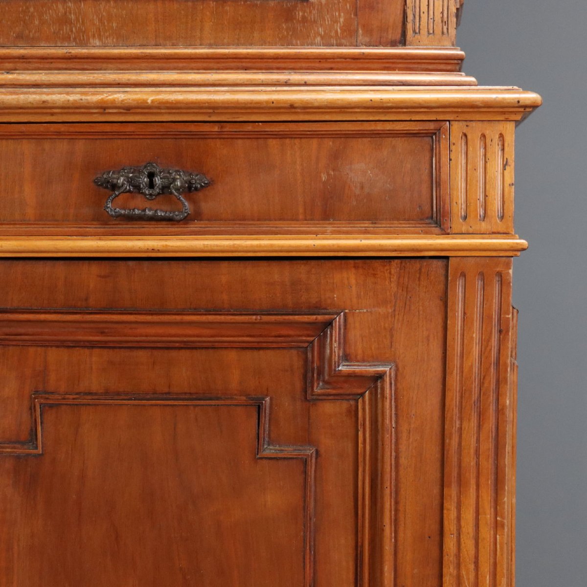 Walnut Sideboard With Glass Top, Italy, Late 19th Century-photo-3