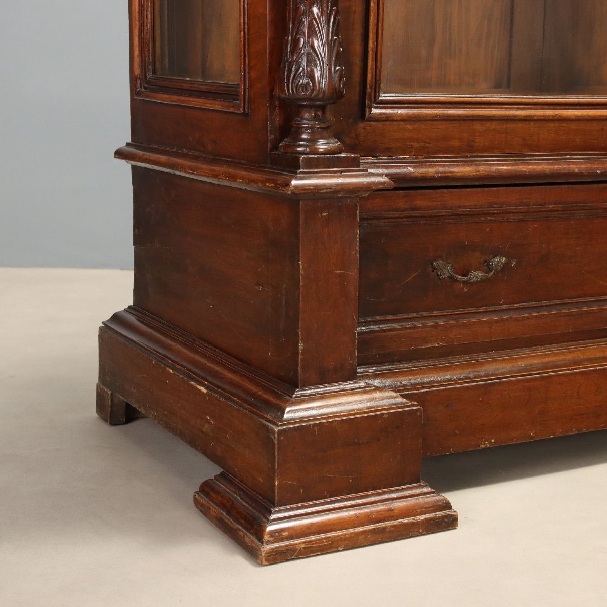 Walnut Display Cabinet With Glass Doors, Italy, Late 19th Century-photo-4