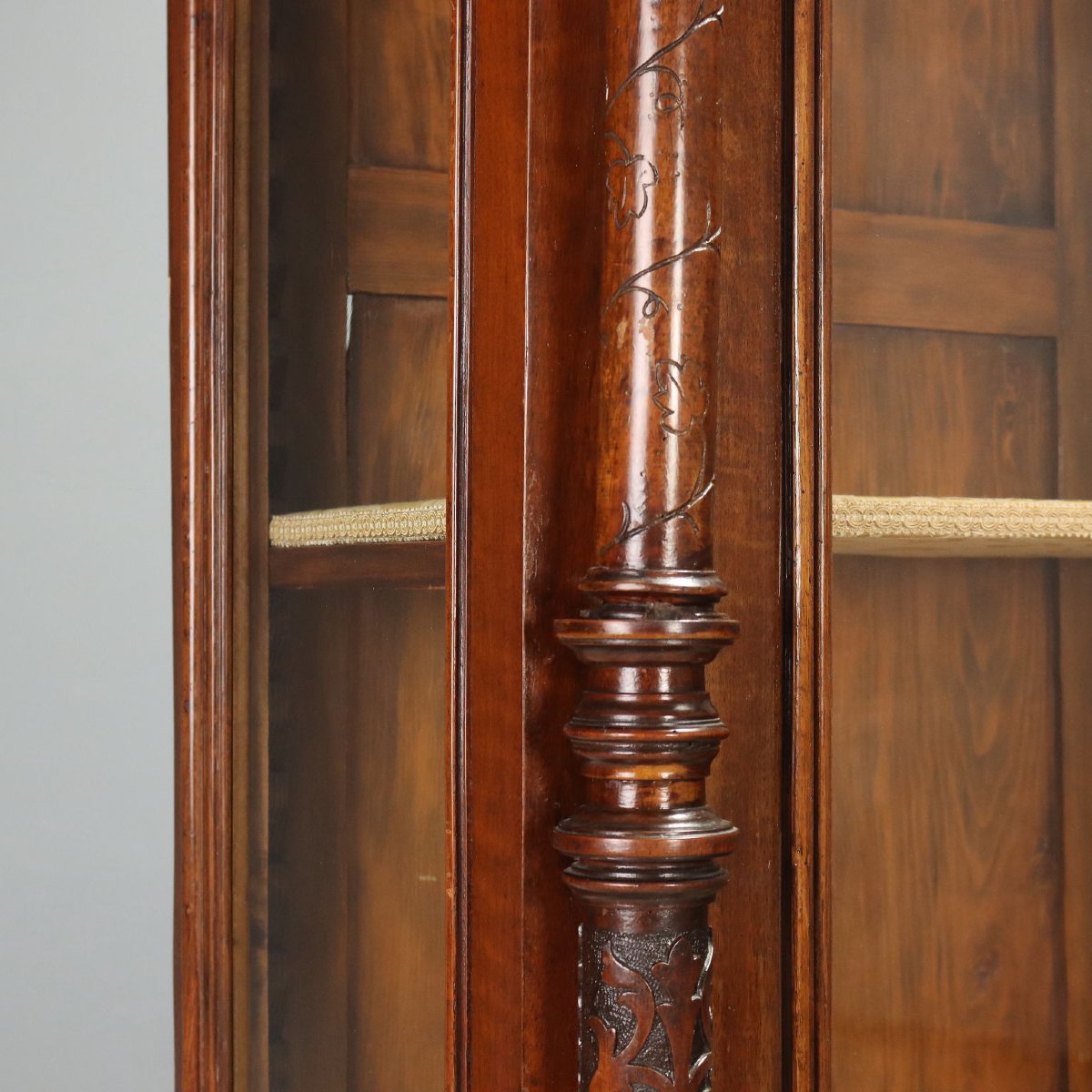 Walnut Display Cabinet With Glass Doors, Italy, Late 19th Century-photo-5