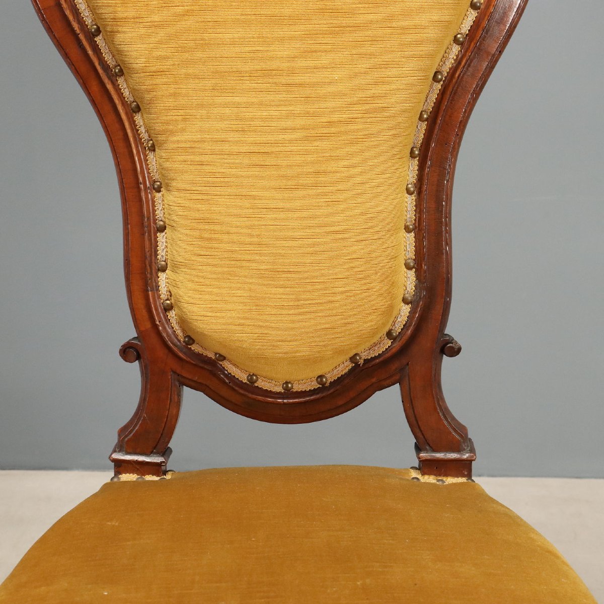 Chaises Umbertines Anciennes Noyer Gravé Italie XIXe Siècle -photo-1