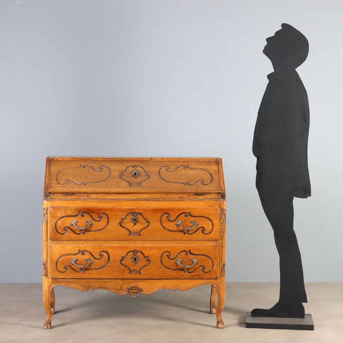 Piedmont Walnut Folding Table, 18th Century-photo-2