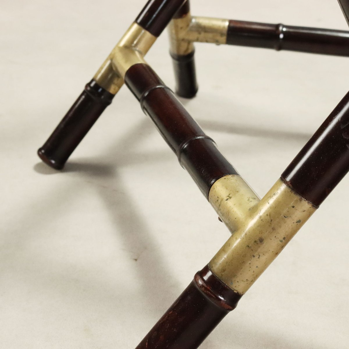 Table Vintage Bois Effet Bambou Verre Laiton Années 1950 Originale-photo-3