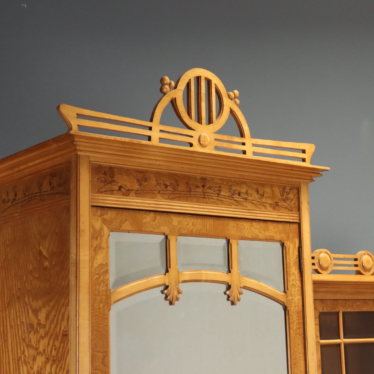 Armoire Liberty en Frêne et Érable par Ernesto Basile  Italie, début du XXe siècle-photo-3