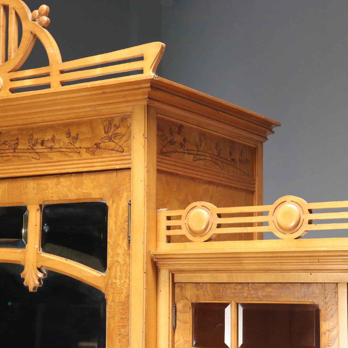 Armoire Liberty en Frêne et Érable par Ernesto Basile  Italie, début du XXe siècle-photo-1