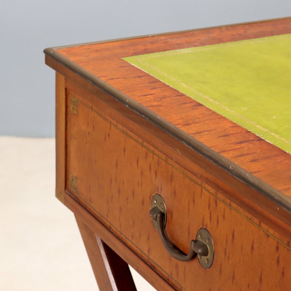 English Navy-style Mahogany Writing Desk, England, Mid-20th Century-photo-6