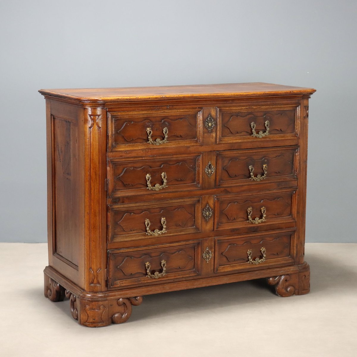 Early 17th-century Lombardy Baroque Chest In Walnut With Molded Drawers