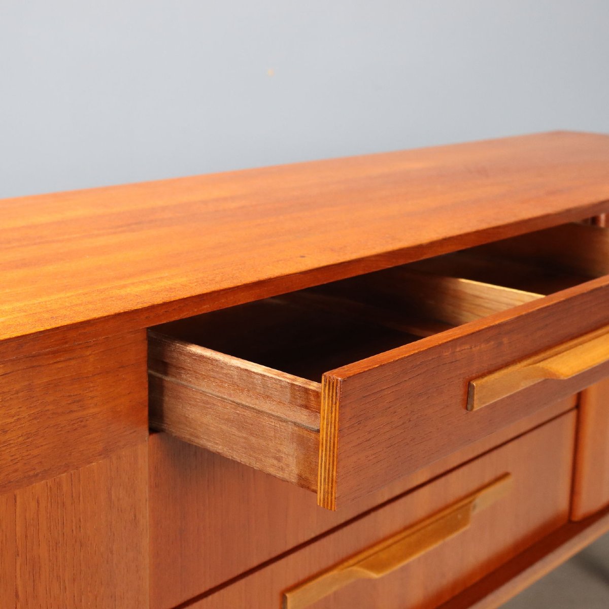 Vintage Sideboard Teak Design England 1960s Restored Original-photo-2