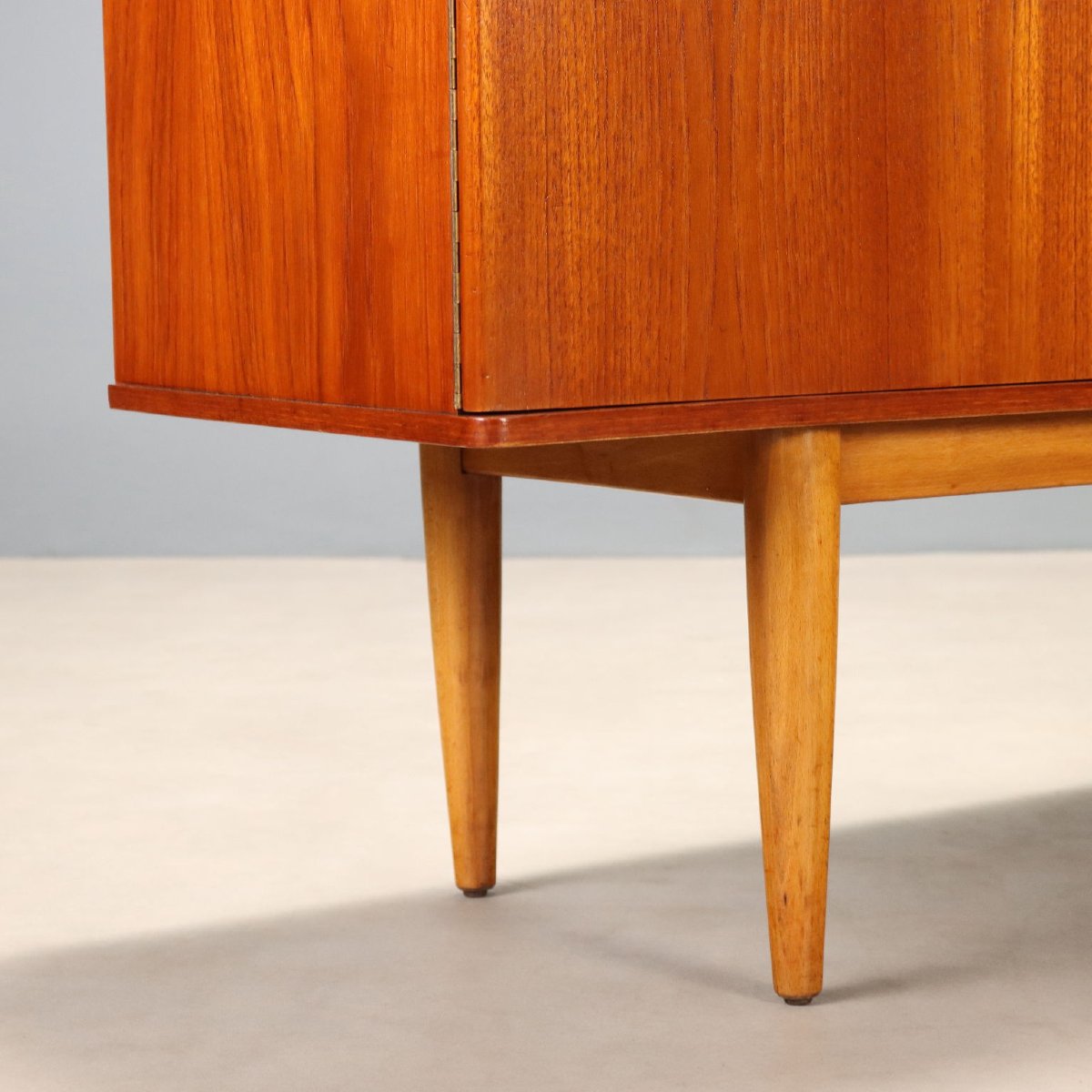 Vintage Sideboard Teak Design England 1960s Restored Original-photo-4