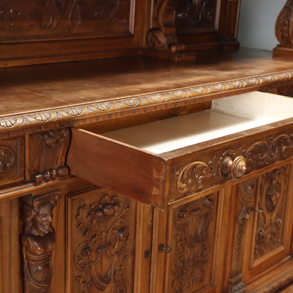 Neo-baroque Sideboard In Italian Walnut, Late 19th Century-photo-2