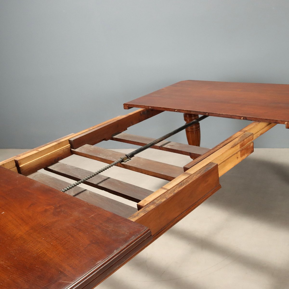 Extendable Mahogany Table With Crank Handle, England, Mid-20th Century-photo-5