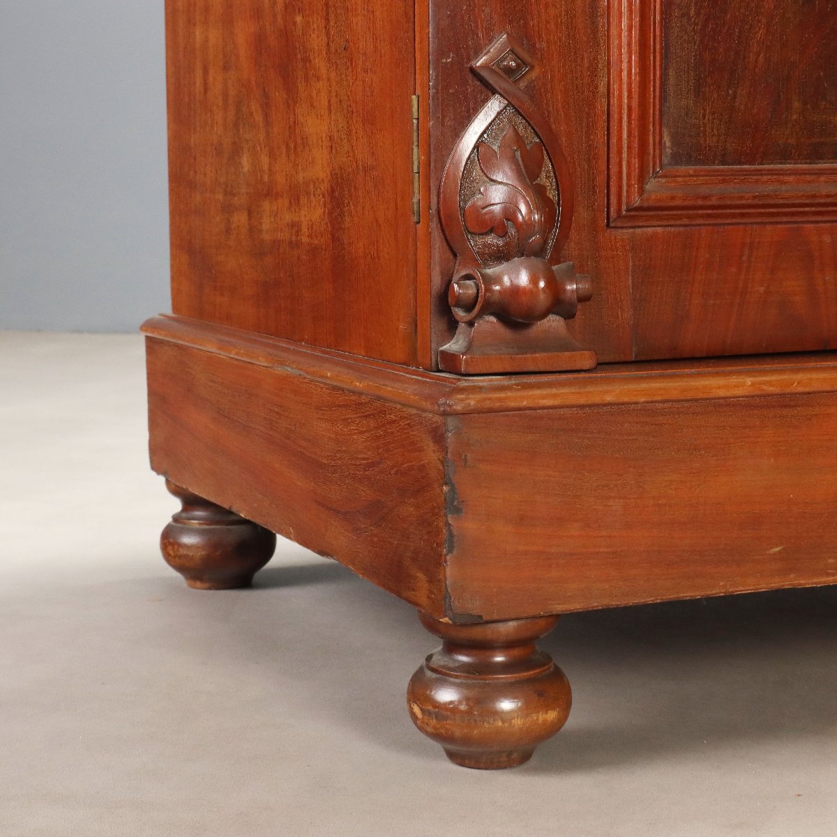 Victorian Mahogany Carved Sideboard, England, Late 19th Century-photo-3