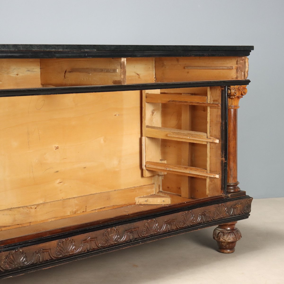 Commode en Noyer et Loupe avec Plateau en Marbre Italie du milieu du XXe siècle-photo-7