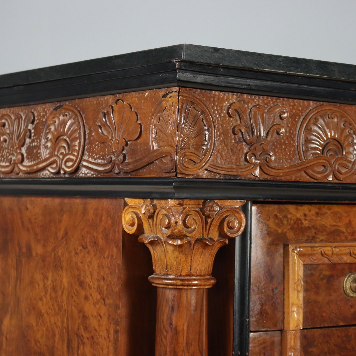 Commode en Noyer et Loupe avec Plateau en Marbre Italie du milieu du XXe siècle-photo-8