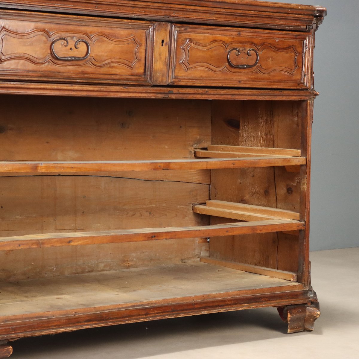 Baroque Canterano In Italian Walnut, Early 18th Century-photo-1