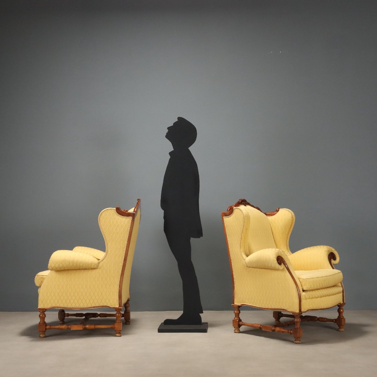 Paire de Fauteuils en Noyer Sculpté - Italie XXe Siècle-photo-2