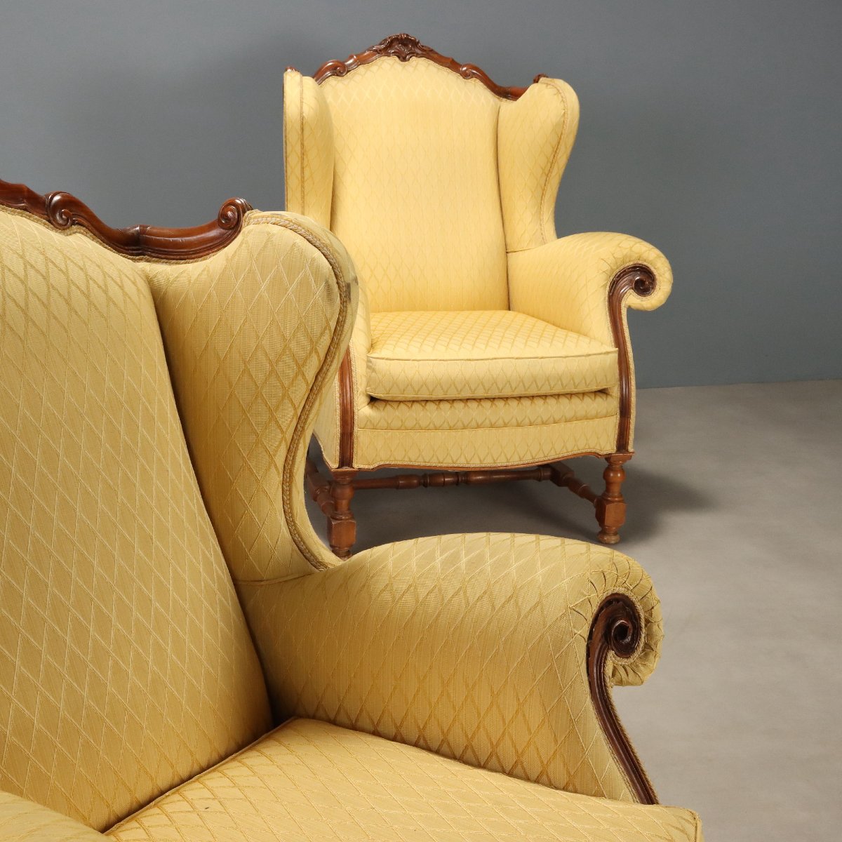 Paire de Fauteuils en Noyer Sculpté - Italie XXe Siècle-photo-4