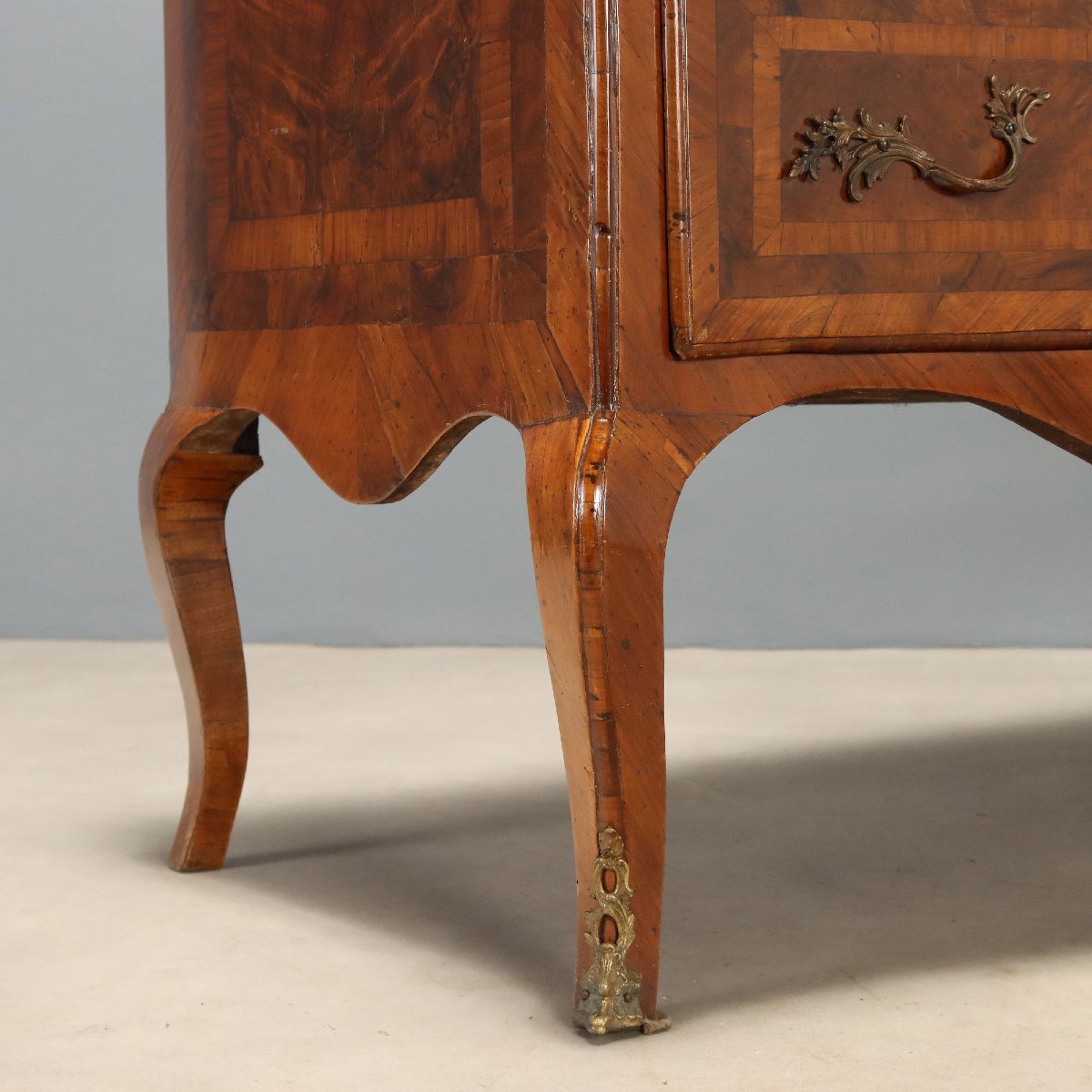 Barocchetto Chest Of Drawers In Walnut And Walnut Burl, Italy, Mid-18th Century-photo-3