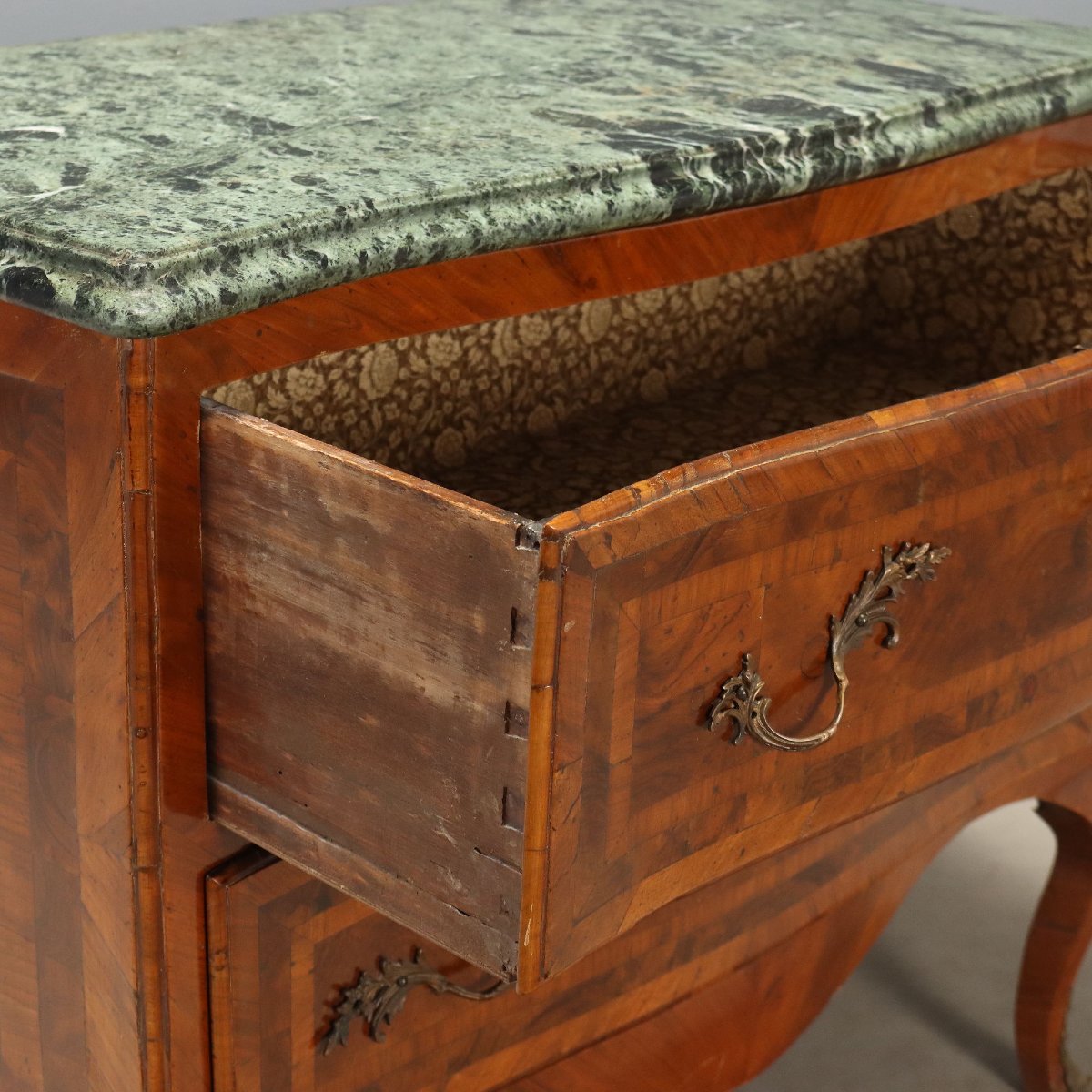 Barocchetto Chest Of Drawers In Walnut And Walnut Burl, Italy, Mid-18th Century-photo-2