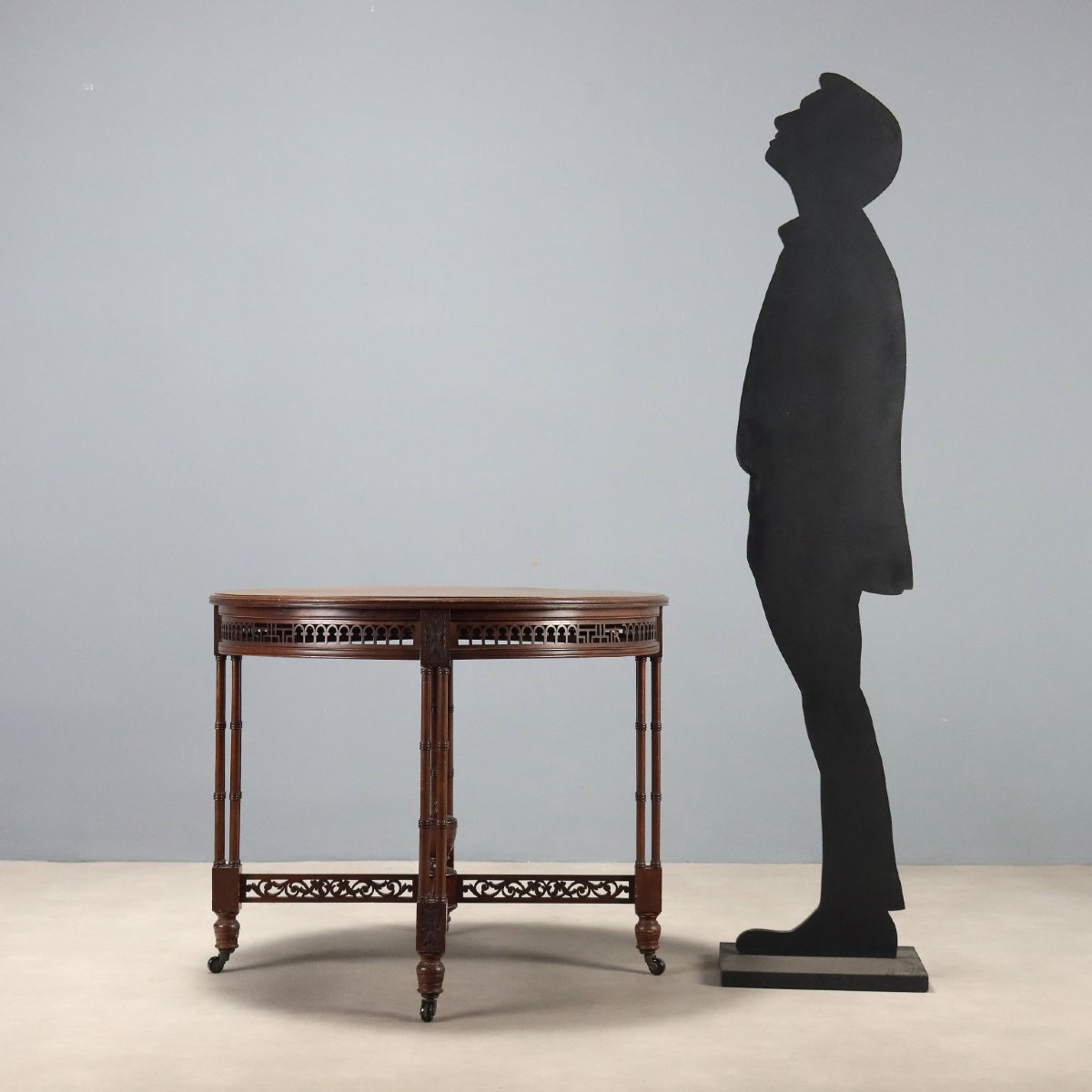 Round Mahogany Table, England, Early 20th Century-photo-2