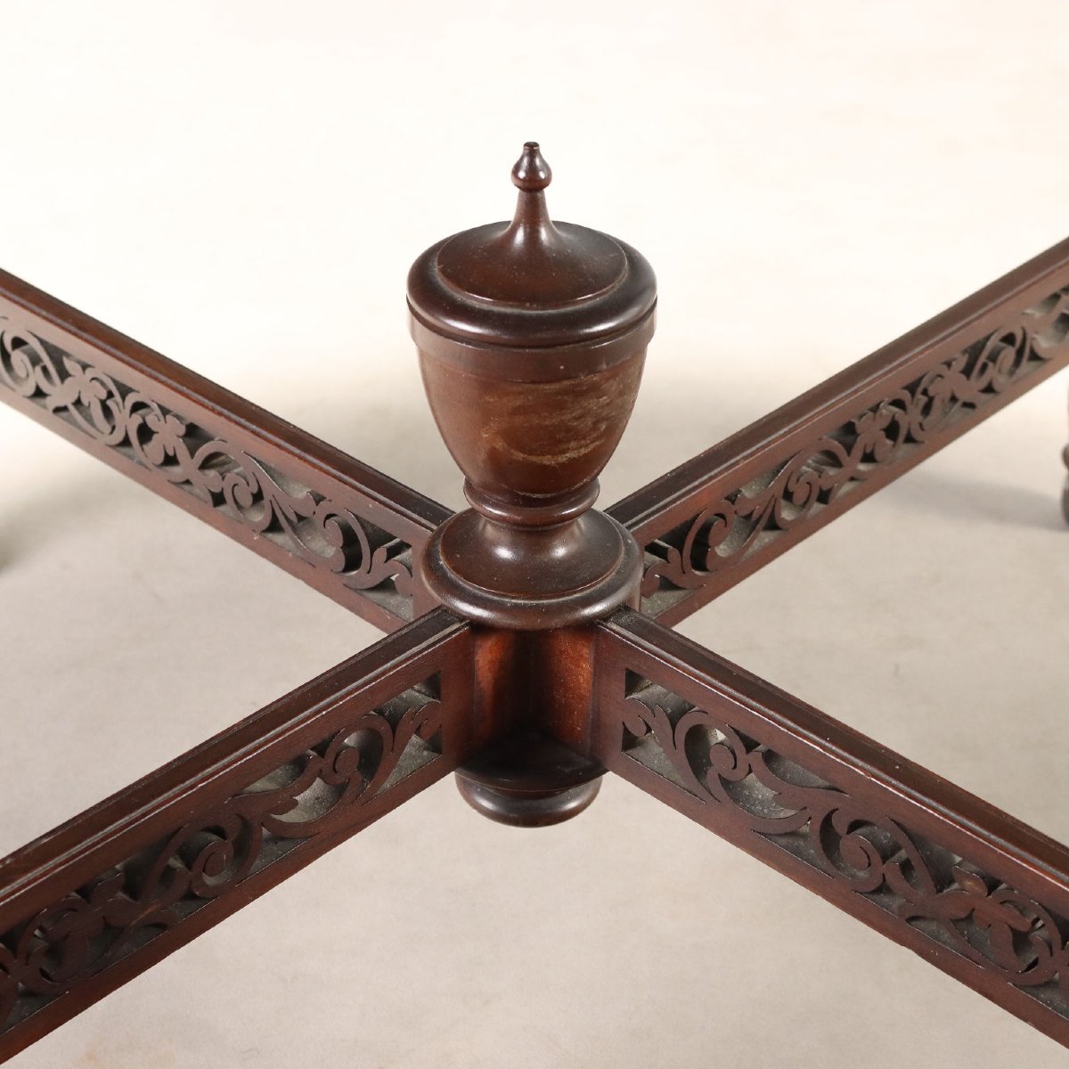 Round Mahogany Table, England, Early 20th Century-photo-5